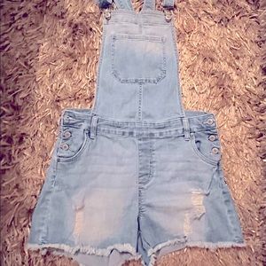 Celebrity Pink Overall jean romper size Large, but runs medium